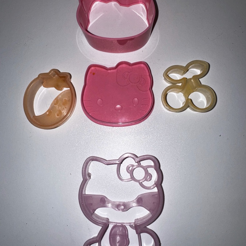 Hello Kitty Pink Cookie Cutter Set